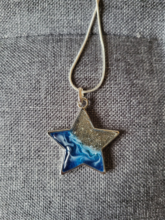 Stormy sea star pendant