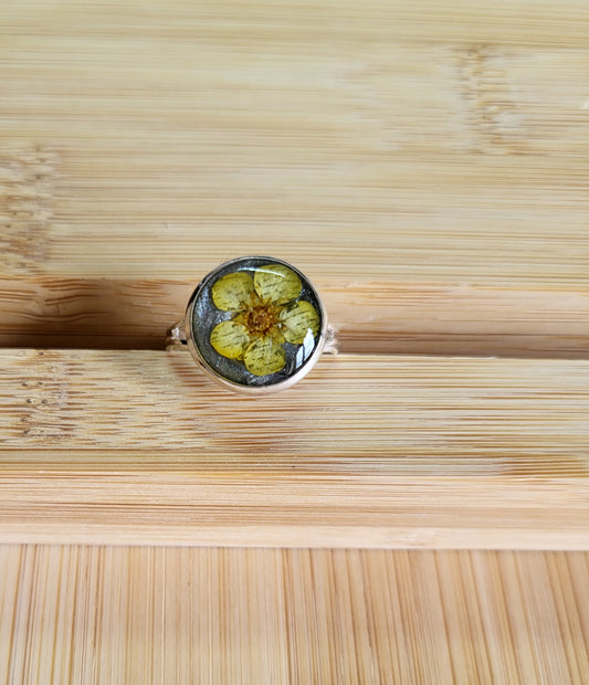 Yellow Flower Ring